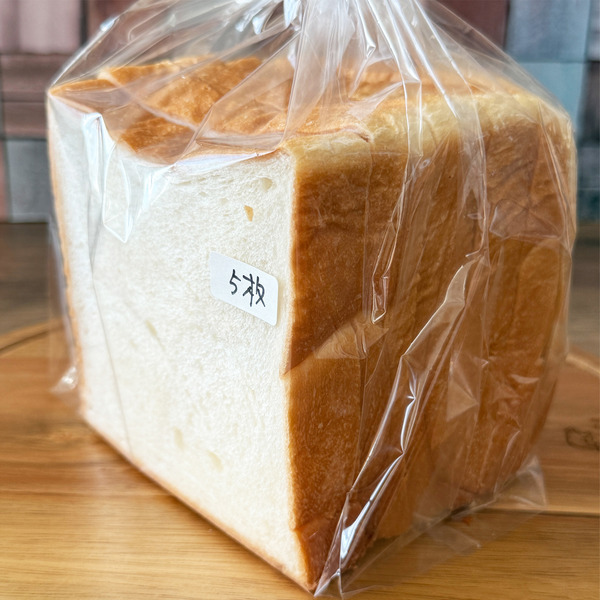 07ジョバンニのオリジナル角食・ハーフ(260円)