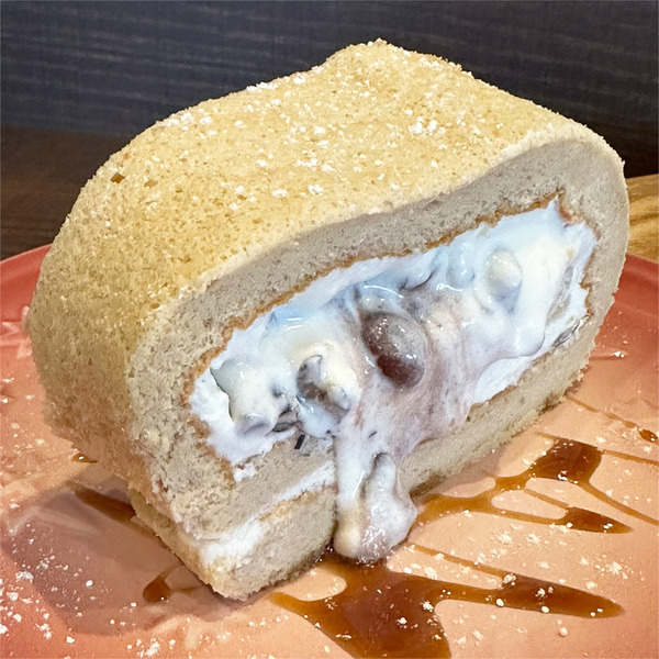 13_ほうじ茶ロールケーキ(400円)