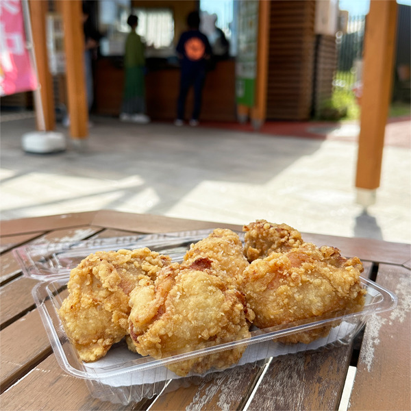 01特製ザンギ・5個(930円)