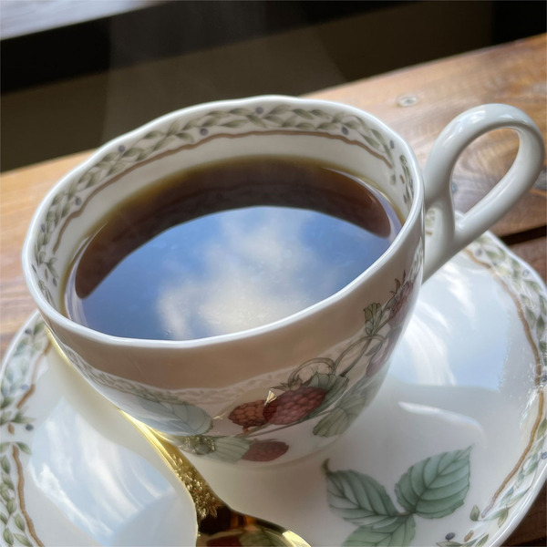 06ホットコーヒー(200円)