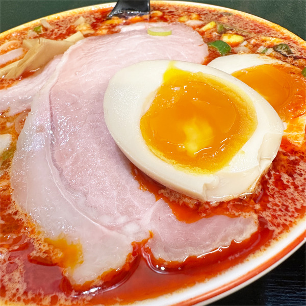 03大きなチャーシューが2枚