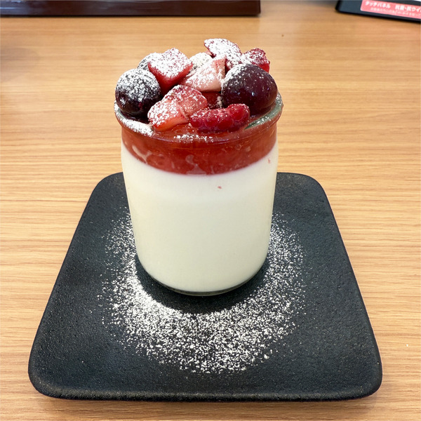 08ベリーベリーパンナコッタ(520円)