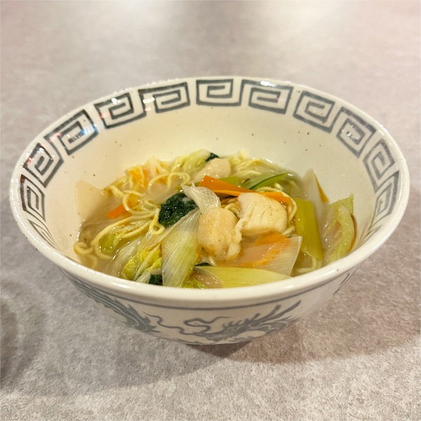 03麺ハーフ(ほたて五目塩ラーメン)