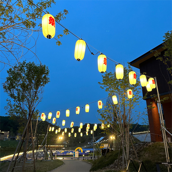 24お祭りの夜ですね