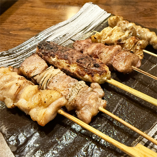 09串焼き盛り合わせ・6本塩(1859円)