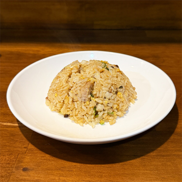 06半チャーハン(300円)