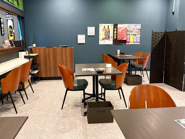 13店内