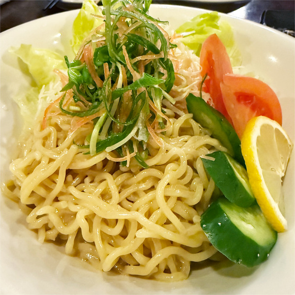 05ラーメンサラダ(680円)