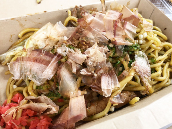 09みなせんさんの太麺焼きそば(600円)