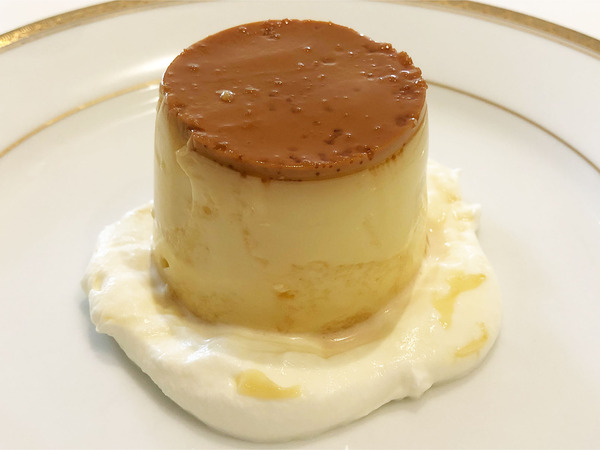 06プディングケーキ(390円)