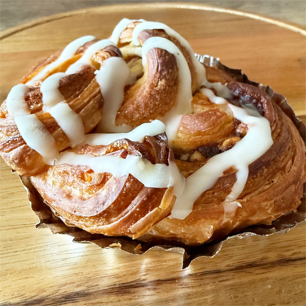 05シナモンロール(270円)