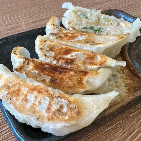 03餃子(400円)