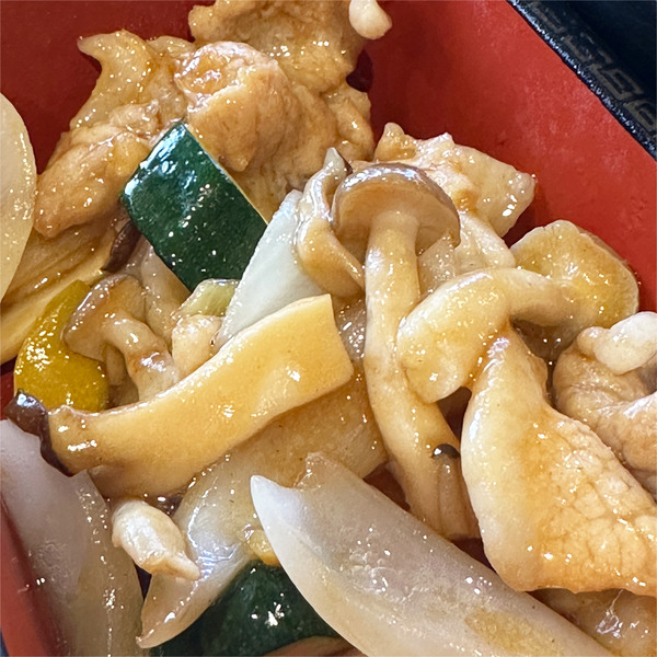 10豚肉と野菜の炒め