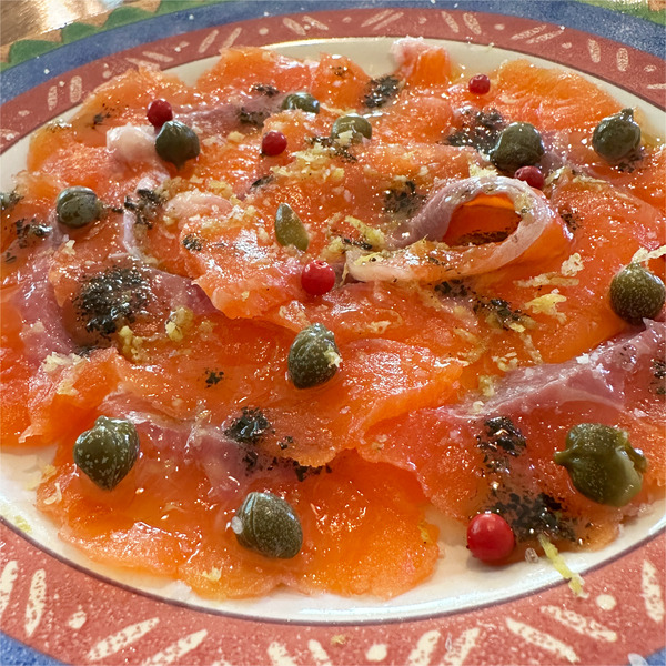 03池田町の竹中水産さんのドナルドサーモンのカルパッチョ(1000円)