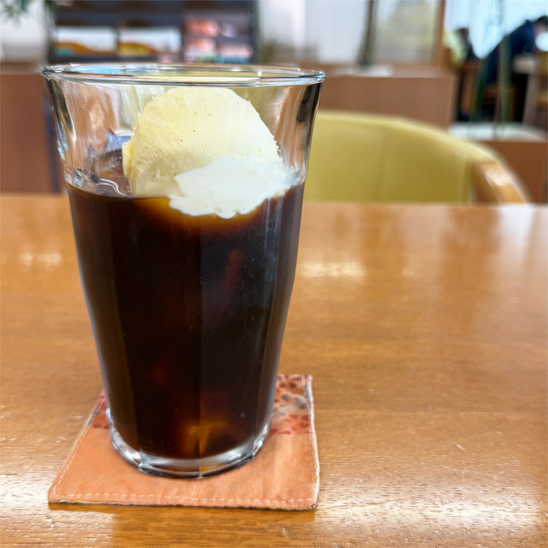 03コーヒーフロート(550円)