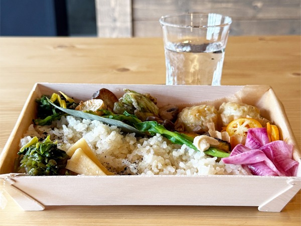 01暦のおべんとう「春分」(1600円)