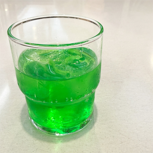 05サービスのメロンソーダ