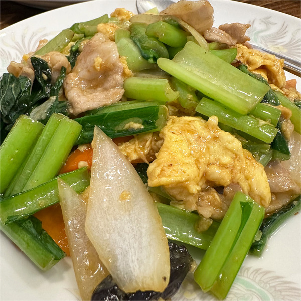 10豚肉とキクラゲの玉子炒め2