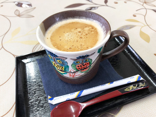b7b40890.jpg