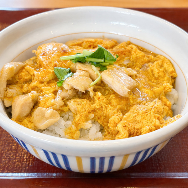 05並辛旨赤の親子丼(620円)