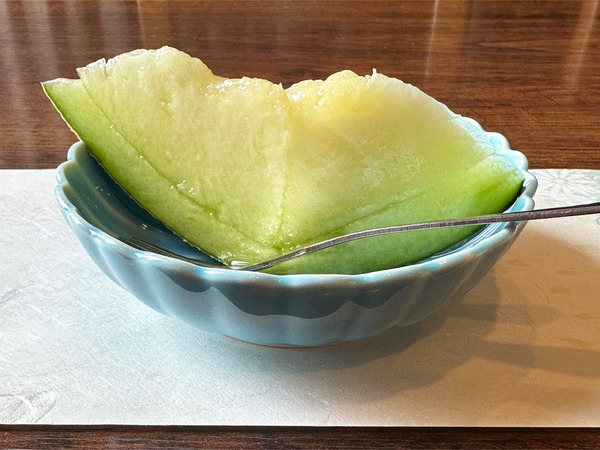 05サービスのメロン