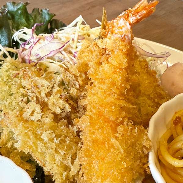 02エビフライ・キスフライ・ピーマンフライ