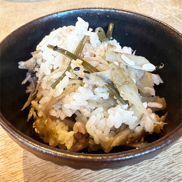 16炊き立ての土鍋ご飯