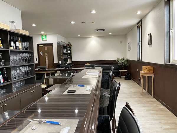 17店内