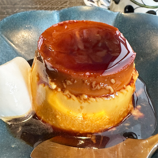 02カスタードプリン(600円)