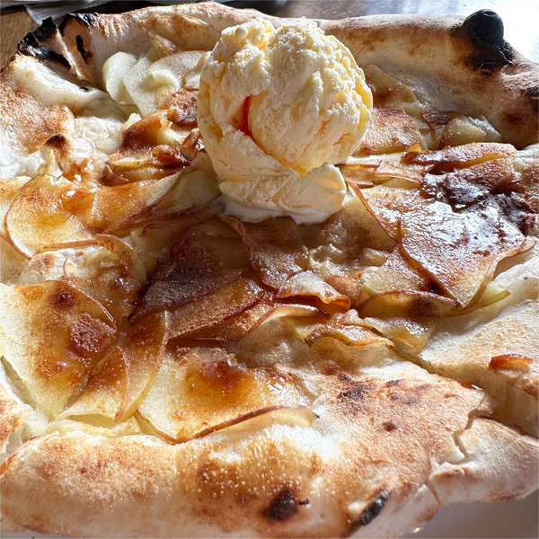 08デザートピッツァお初です♡