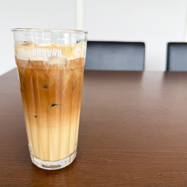 04塩キャラメルラテL(630円)