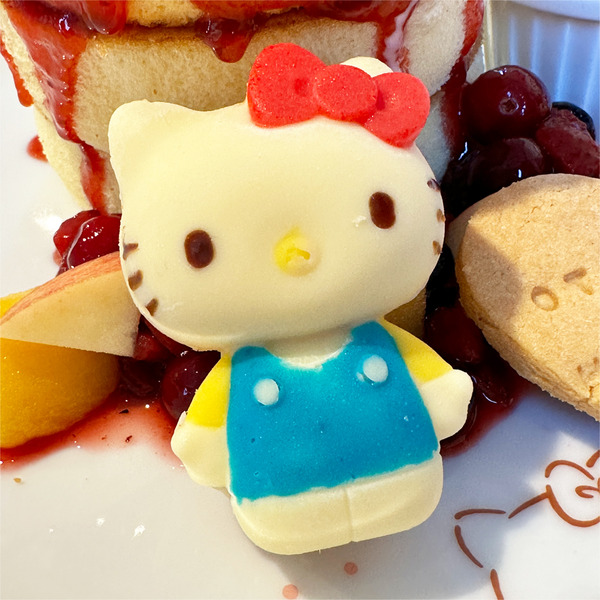 04キティちゃんマドレーヌ