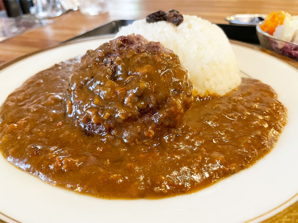06ブラウンスイス牛肉100%ハンバーグ