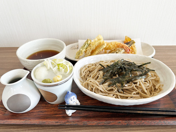 01天ざるそば(1600円→もらった割引券で1100円)