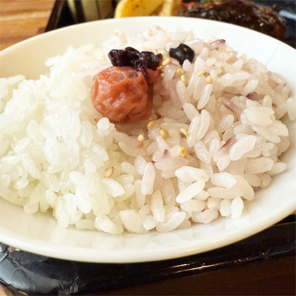 13白米と黒千石のお豆のご飯(東川産のななつぼし)