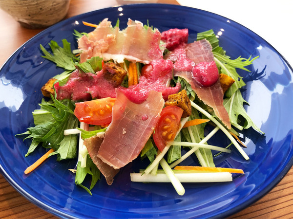 10生ハムサラダ