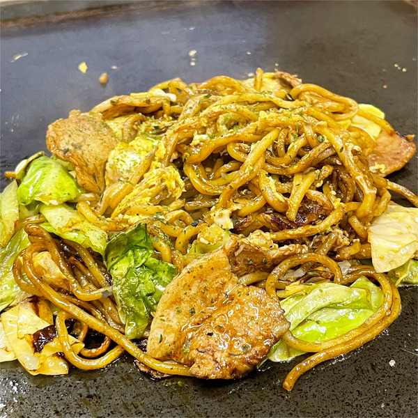 06ミニ焼きそば＋玉子トッピング(50円)