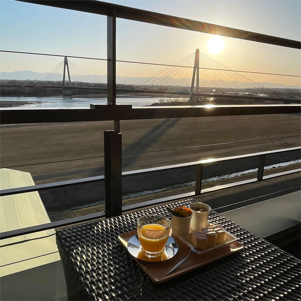 38バルコニーでまったり