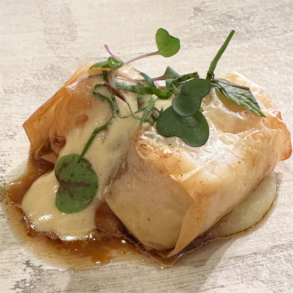 17本マスと甘エビのパイ包み揚げ