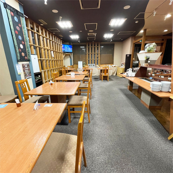 06店内