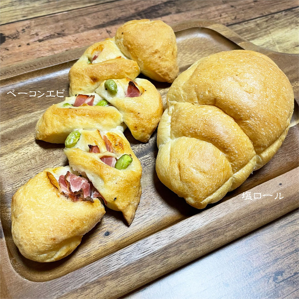 51十勝川温泉ベーカリーさんのパン