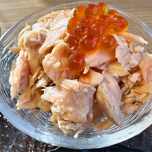 04知床産鮭の手ほぐし・いくら