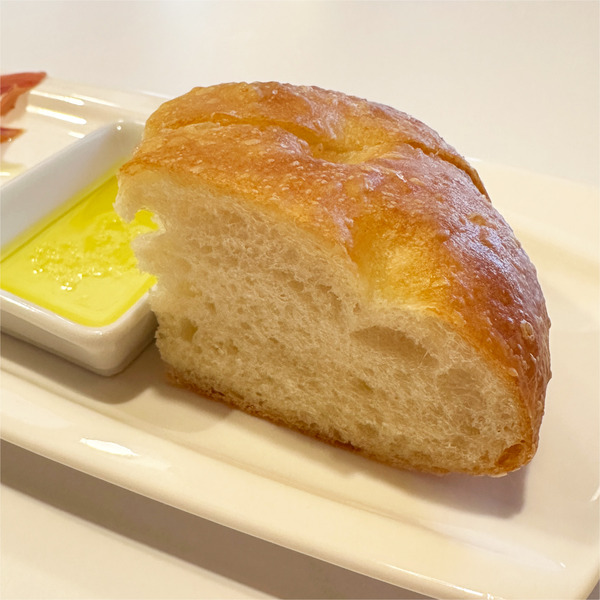 04自家製フォカッチャ