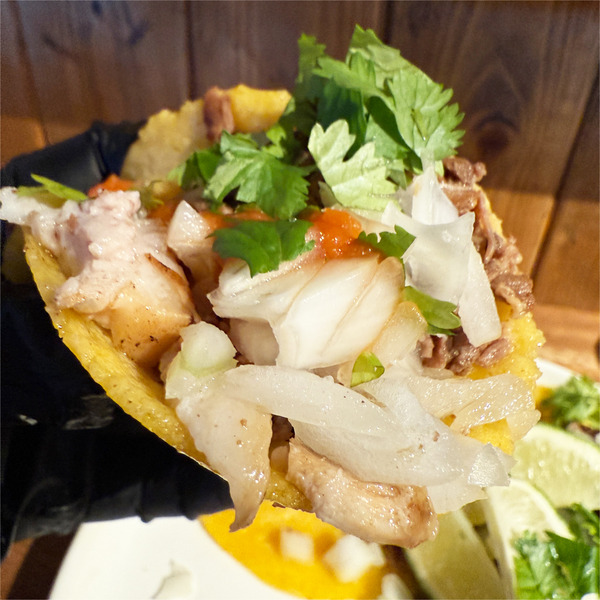 04ガッツリ頬張ります