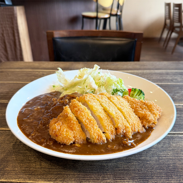 01ロースカツカレー(1530円)