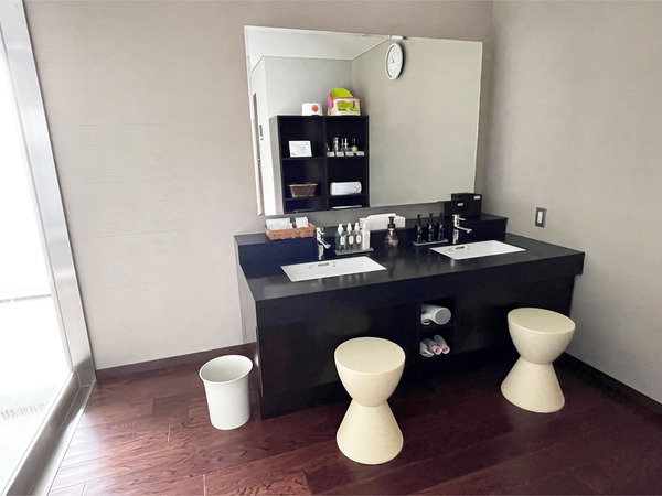 20天空貸切風呂_1・パウダーコーナー