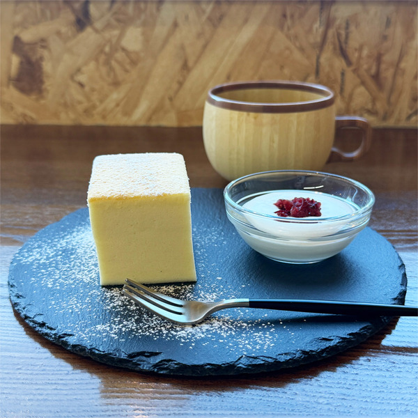 03スフレカステラ(480円)