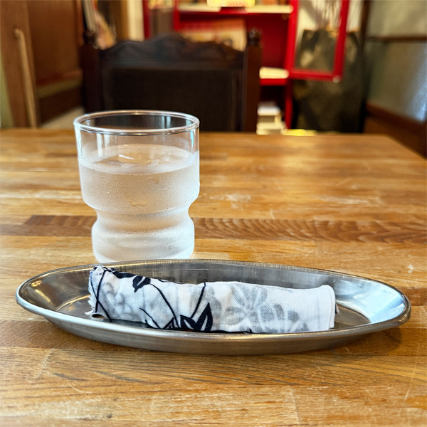 17お水とおしぼり