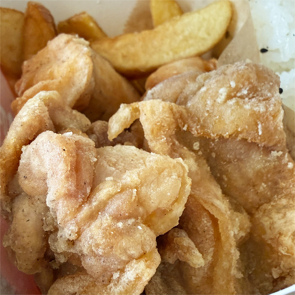 03もも肉とむね肉の骨なしチキン