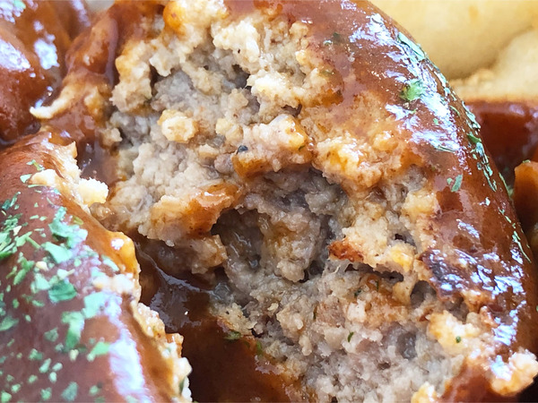 05おとなさまランチ(1320円)ハンバーグ断面